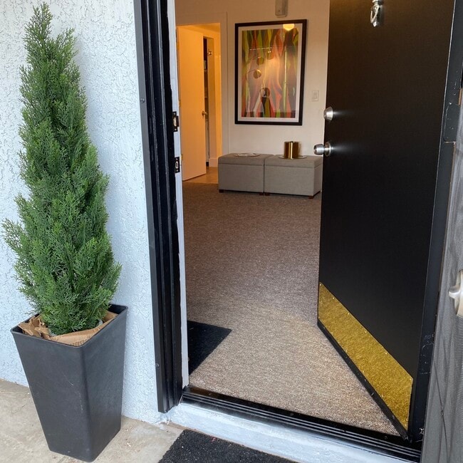 Welcome Home - 1125 N 7th Ave