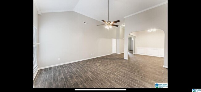 Building Photo - 683 Waterford Ln