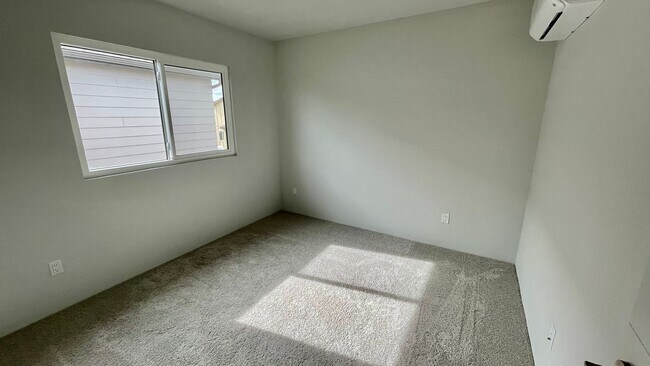 Building Photo - 4 BED/2.5 BATH HOME in Hoopili - Garage & ...