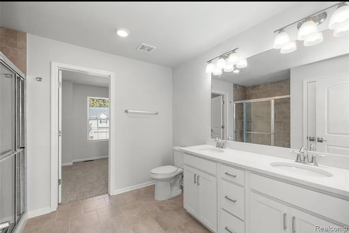 Building Photo - 3449 Haverford Dr