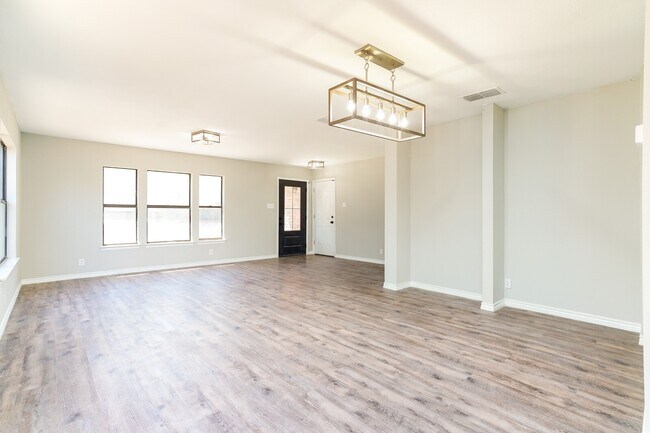 Building Photo - 11315 Morino Park