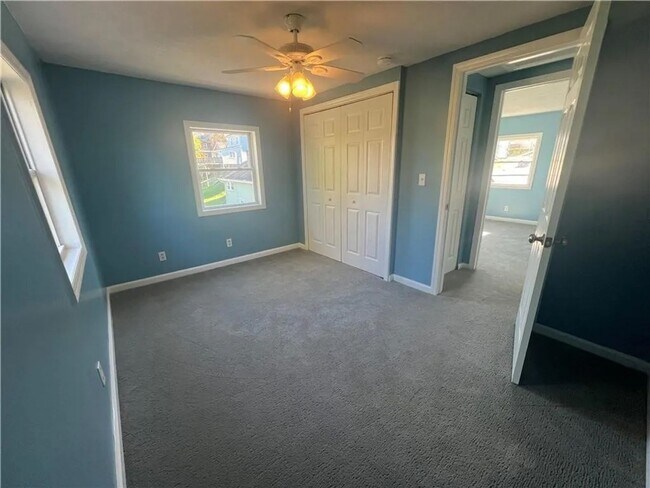 Building Photo - 3BD/ 1 BA Home for Rent- Coraopolis