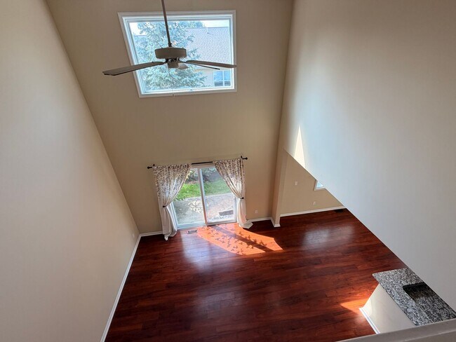 Building Photo - 3050 Ledgestone Pl NE