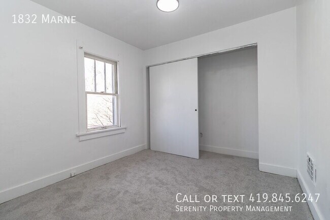 Building Photo - 1832 Marne-