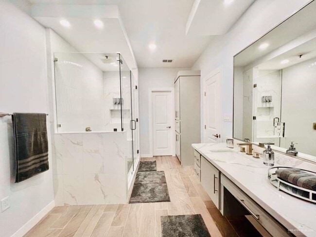 Building Photo - 27 Fir Ave