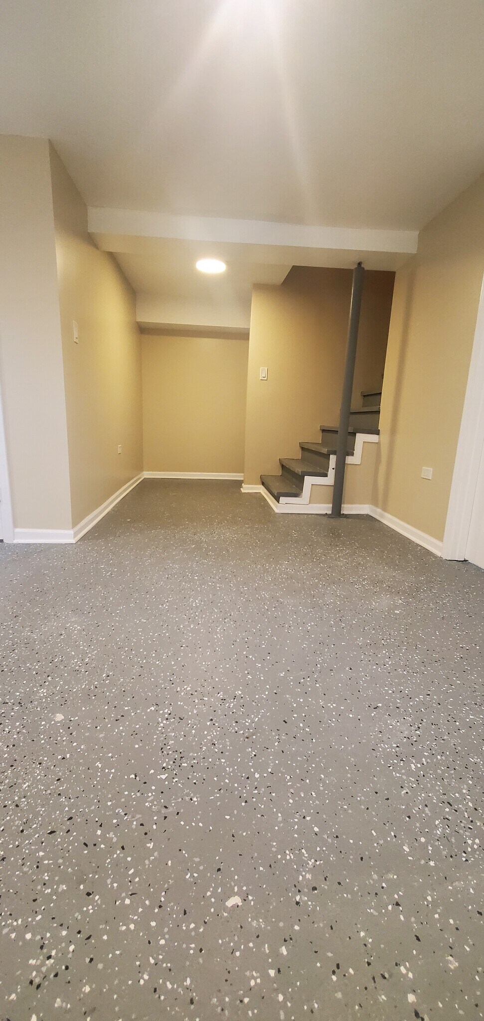 Building Photo - 3658 W Cortland St