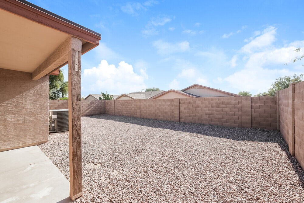 Building Photo - 25063 W Dove Gap