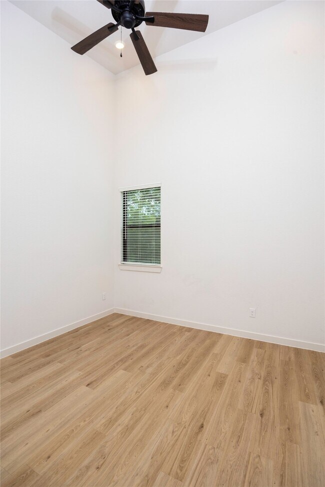 Building Photo - 2521 Appian Wy