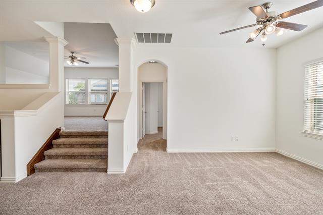 Building Photo - 546 El Camino Dr
