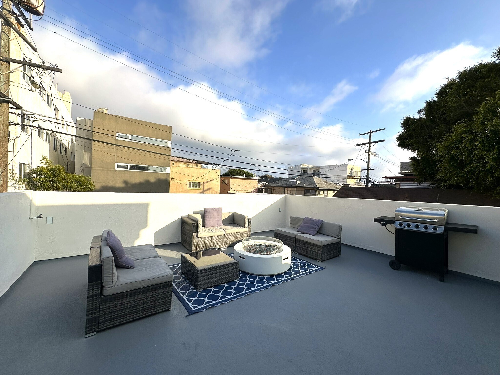 Building Photo - 38 Paloma Ave