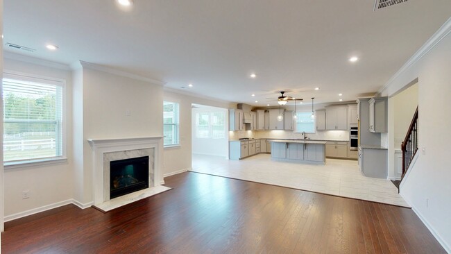 Building Photo - 1246 Ainslie Pl Rd