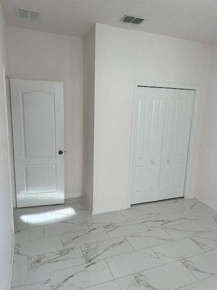 Building Photo - 8247 Bayliss Ct