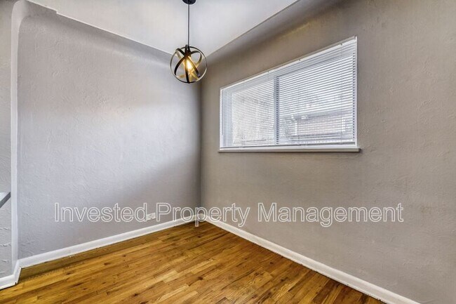 Building Photo - 3519 S Downing St