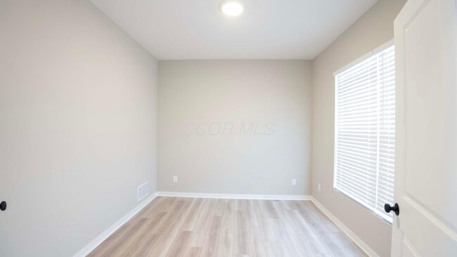 Building Photo - 1717 Longhill Dr