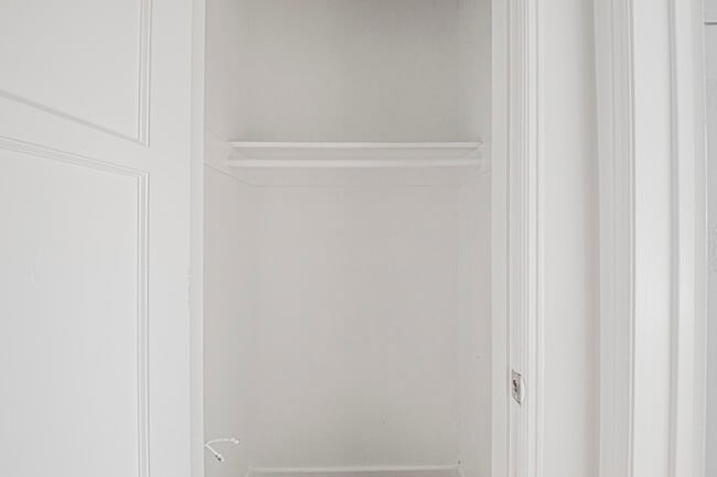 Building Photo - 5871.5 W 88th St