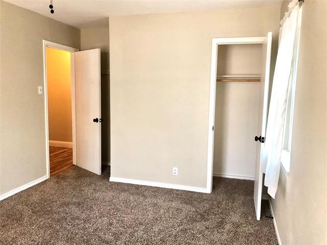 Building Photo - 2127 E Mitchell St