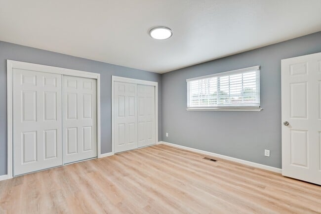 Building Photo - 1660 S Capitol Ave