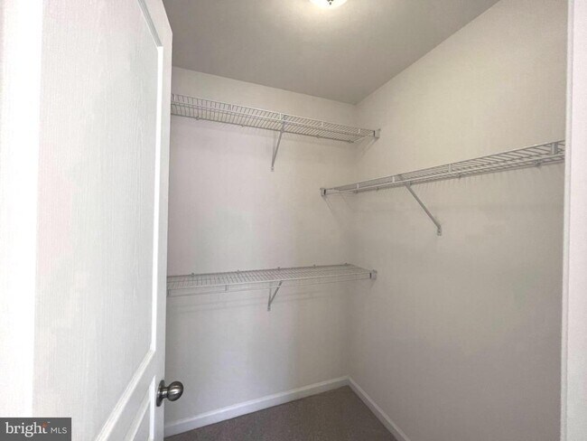 Building Photo - 620 Shore Forest Dr