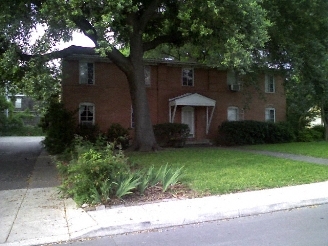 Building Photo - 304 E Melrose Pl