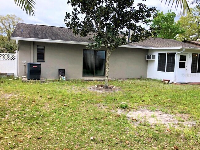 Building Photo - 12706 Rain Forest St