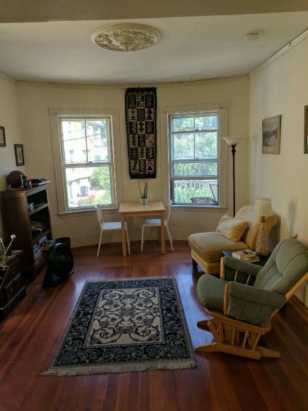 Primary Photo - 35 Boylston St