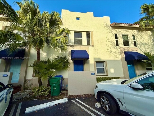 Building Photo - 3071 Center St