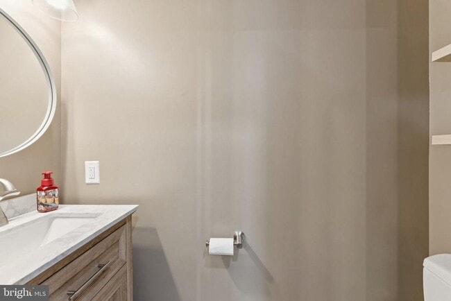 Building Photo - 7180 Westfield Ct