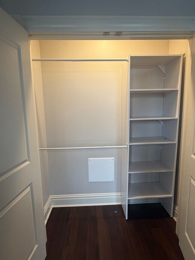 Building Photo - 4397