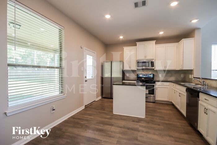 Building Photo - 6193 White Oak Leaf Lp