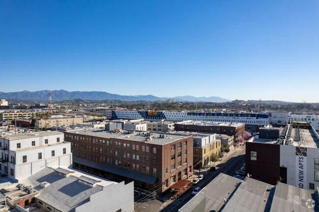 Aerial Photo - 923 E 3rd St