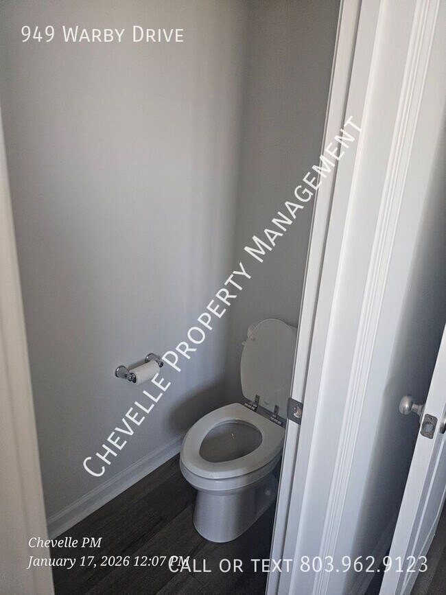 Building Photo - 949 Warby Dr