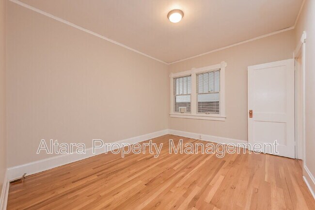 Building Photo - 751 Vine St