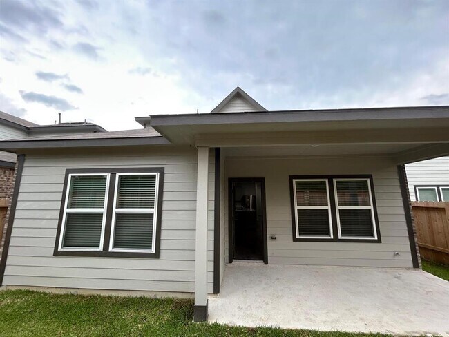 Building Photo - 7850 Alset Dr