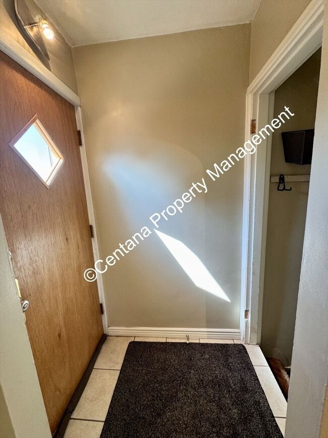 Building Photo - MOVING SPECIAL: $500 off First Full Months...