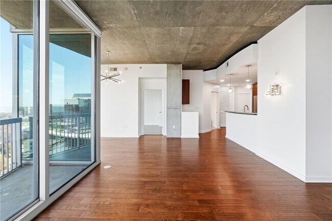 Building Photo - 3324 Peachtree Rd NE