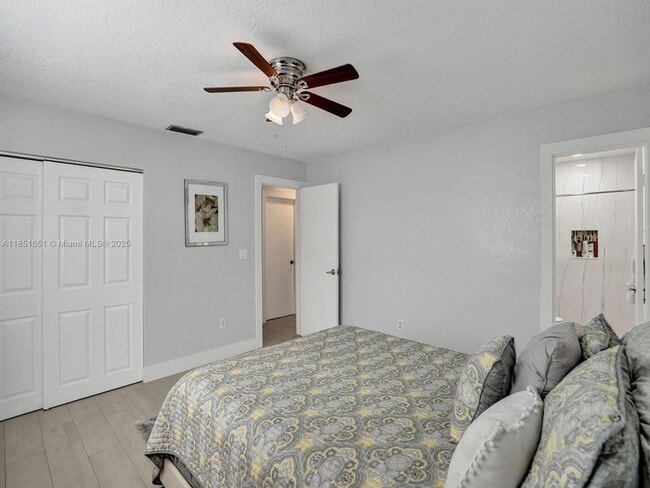 Building Photo - 217 SE 5th St