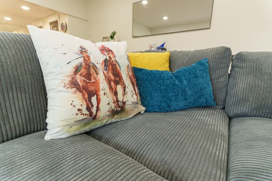 Building Photo - 70 Lake Ave