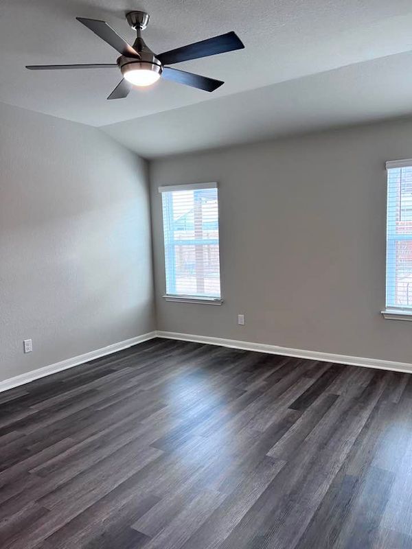 Building Photo - 448 Mallow Dr