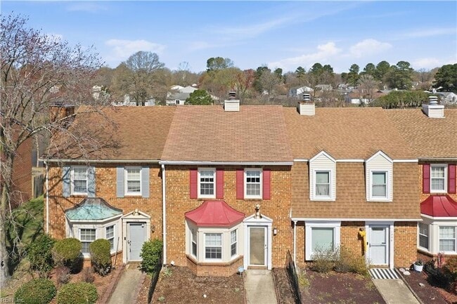 Building Photo - 1328 Mill Lake Quarter