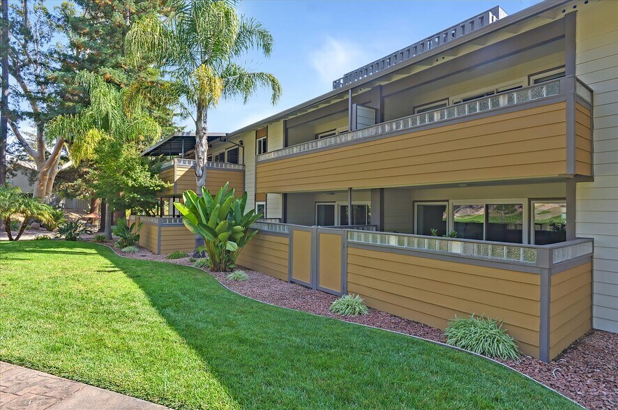 Building Photo - Sharon Grove Apartments