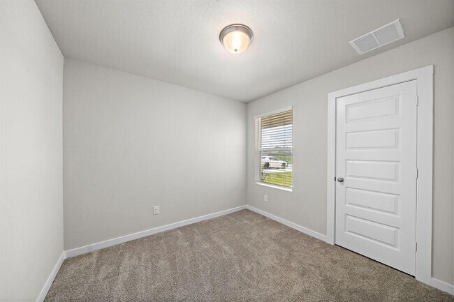 Building Photo - 5707 Madden Ln