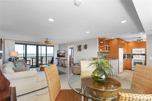 Building Photo - 2375 NE Ocean Blvd