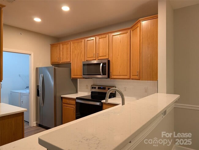 Building Photo - 16246 Redstone Mountain Ln