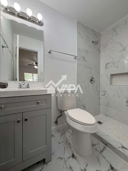 Building Photo - 5929 Mission Sunrise