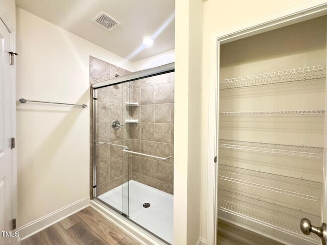 Building Photo - 23 Bibury Wy