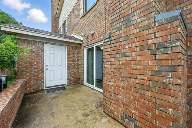 Building Photo - 3931 N Garland Ave