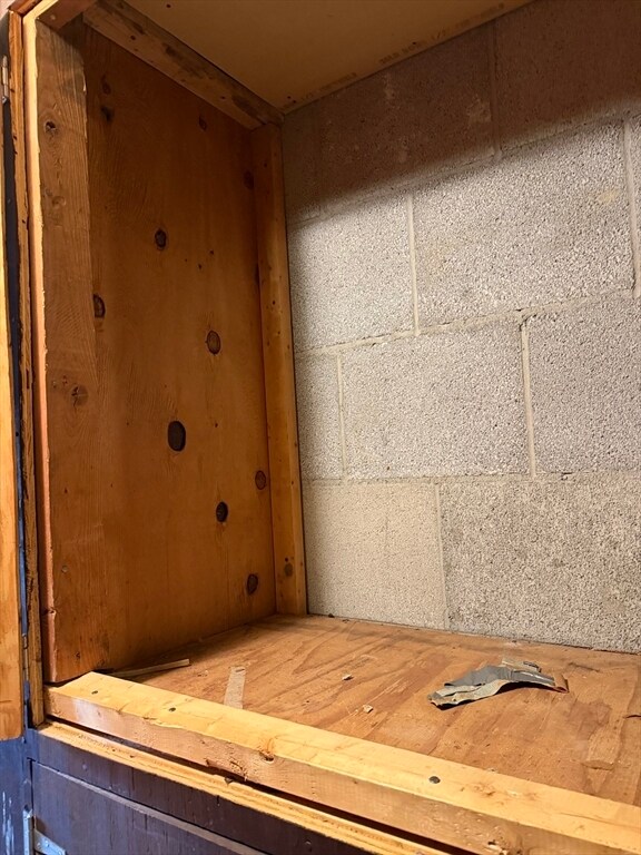 Building Photo - 147 Sylvan St