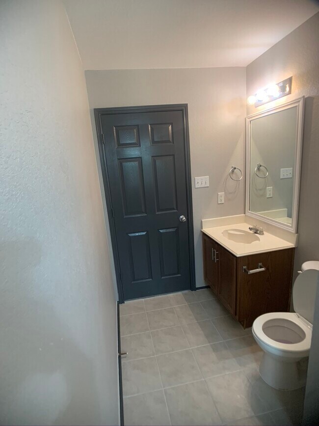 Building Photo - 7247 Irish Valley Trail