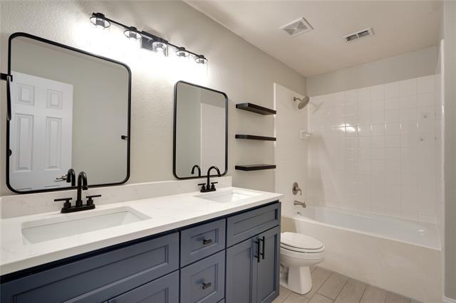 Building Photo - 3409 Paisano Trail