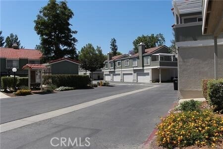 Building Photo - 980 Golden Springs Dr